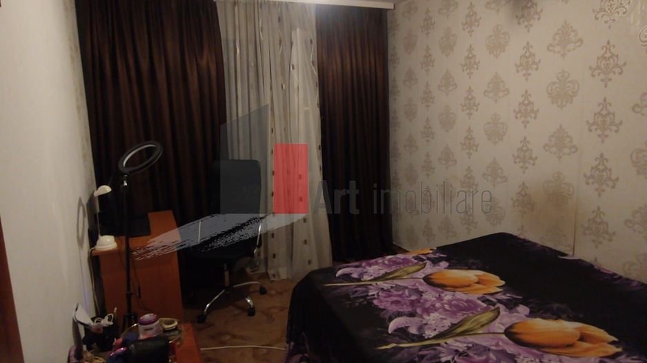 Vânzare apartament 4 camere decomandat Olteniței - Sudului - Poză 1