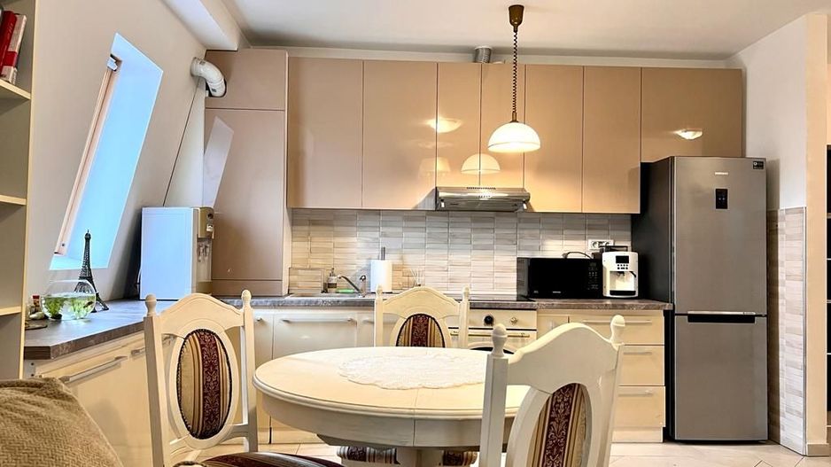 APARTAMENT tip penthouse  ZONA Torontalului - Poză 4