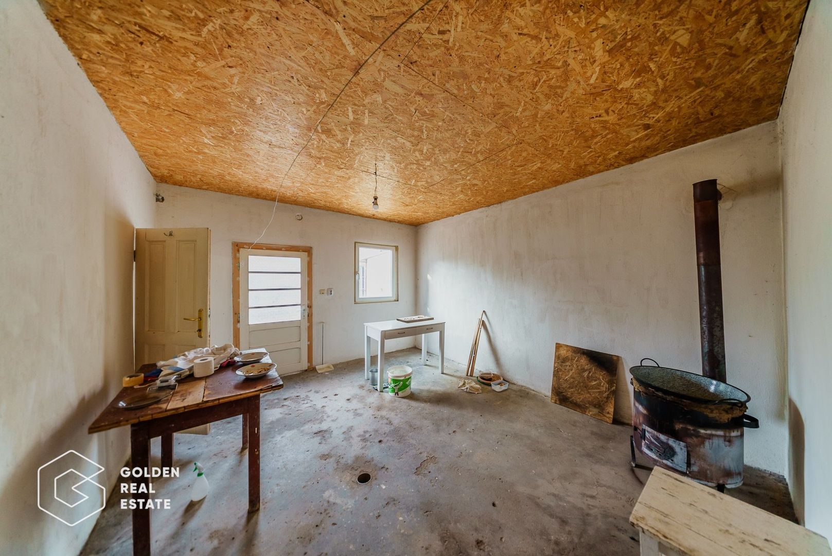 Vila superba, P+E,  Cuvin, 9 camere, 200 mp si teren 1300 mp plus anexa 3 camere - Poză 36