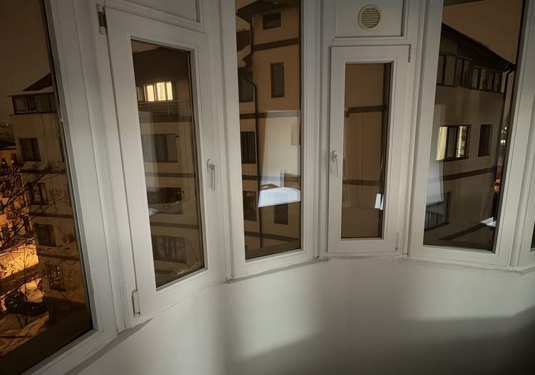 Închiriez garsonieră modernă, Piața Muncii, aproape de metrou - Poză 7