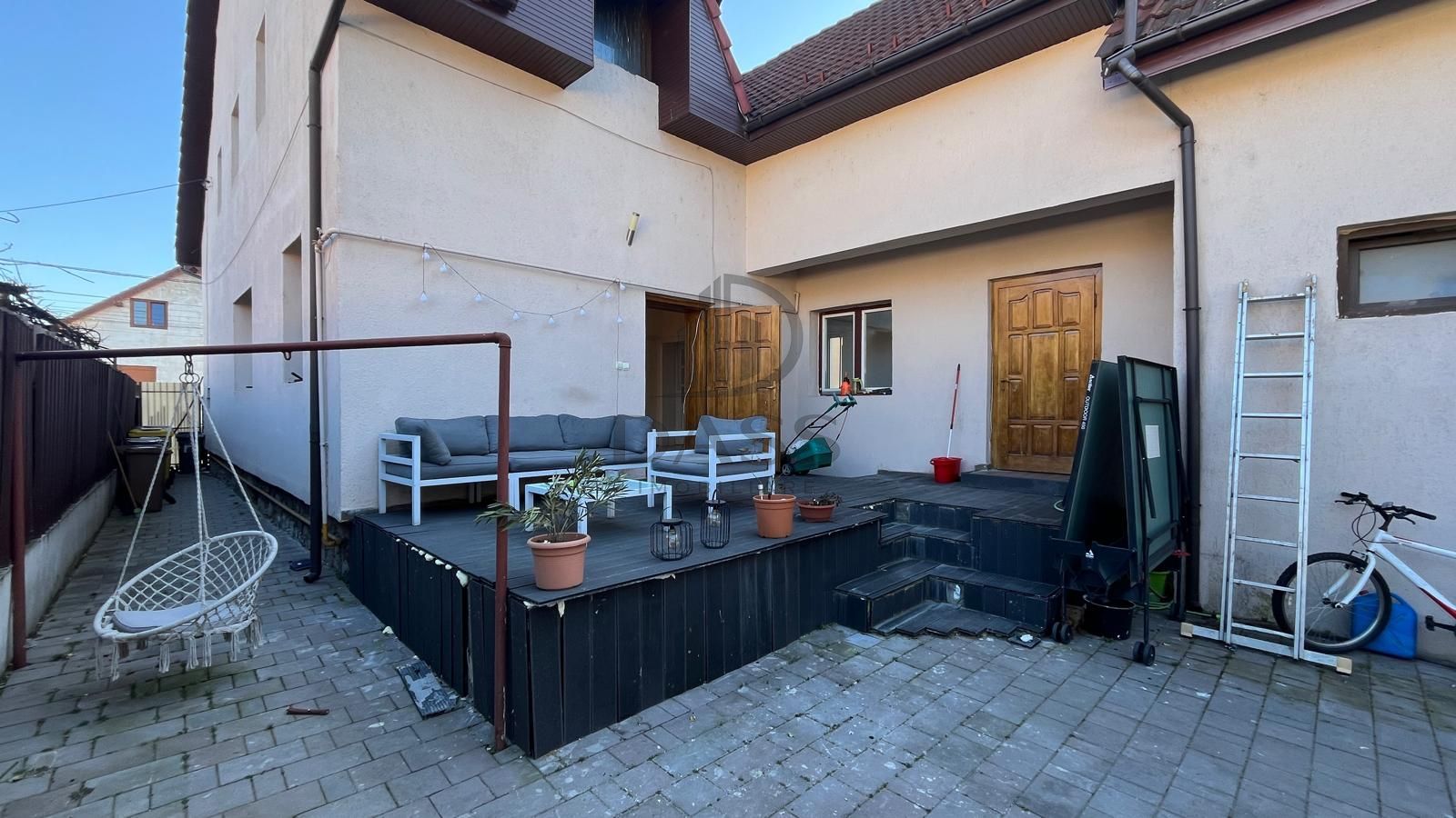 Casă individuală de închiriat – 4 camere, curte și terasă – Terezian - Poză 9