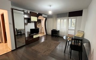 Garsoniera decomandata bloc 1986 Lujerului, Militari - Poză 1