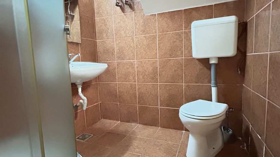 Casa P+1 ideala pentru 2 familii sau pentru inchiriere – zona centrala - Poză 8