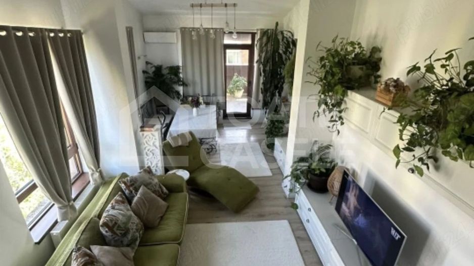 Penthouse generos în Plopilor- 170 mp, terasă 26 mp și o priveliște superbă - Poză 1