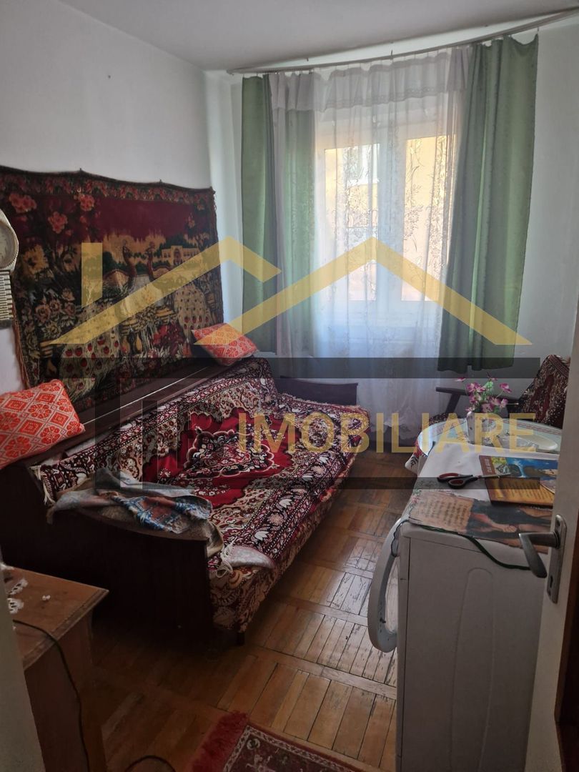 Apartament de 3 camere, 45mp, Zona Parangului - Poză 4