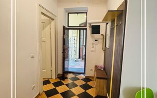 De vanzare 2 apartament istoric confort lux ultracentral Mobilate Arad - Poză 2