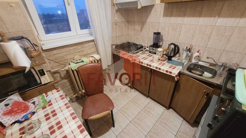 Etaj intermediar. Disponibil imediat . Zona excelenta - Poză 7