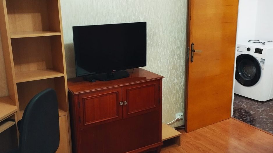 3 camere Brancoveanu - Secuilor - 2 gr. sanit., bloc 1986,loc parcare! - Poză 4