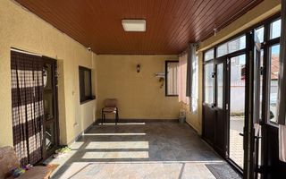 Casă cu 5 dormitoare + Garaj - Islaz - Comuna Brănești - Poză 8