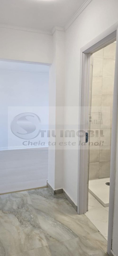 Apartament renovat complet – Alexandru cel Bun 72.000 EURO - Poză 3
