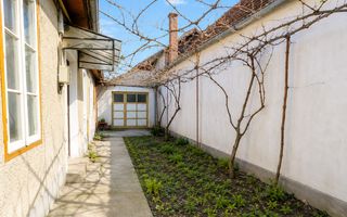 Casa ultracentrală de vânzare in Sebeș - Poză 9
