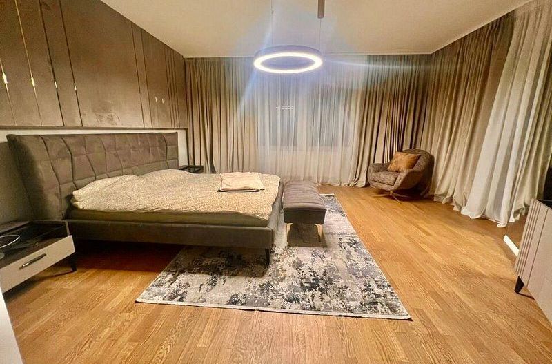 vila 7 camere in complex residential Pipera - Poză 1