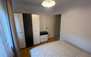 Apartament spatios, 3 camere, centrala proprie - Poză 2
