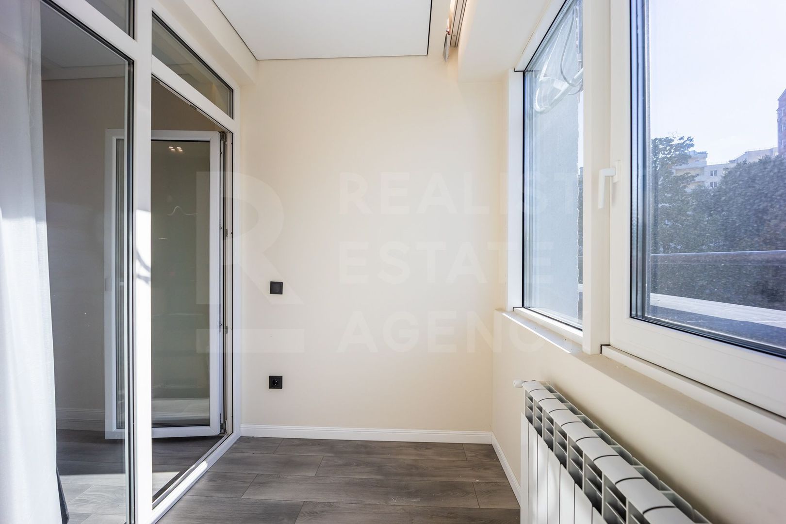 Vânzare, apartament, 2 camere, str. Vasile Lupu, Buiucani - Poză 2
