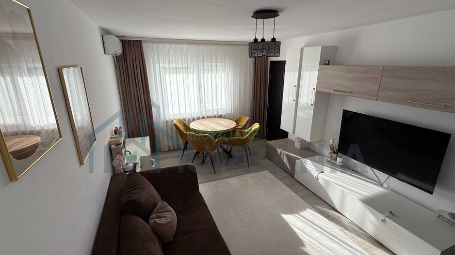 Apartament 3 camere decomandat, zona Nicolina, str. Orientului - Poză 1