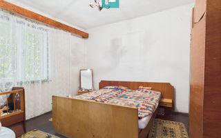 Apartament la casă cu 4 camere în Pârneava - Poză 5