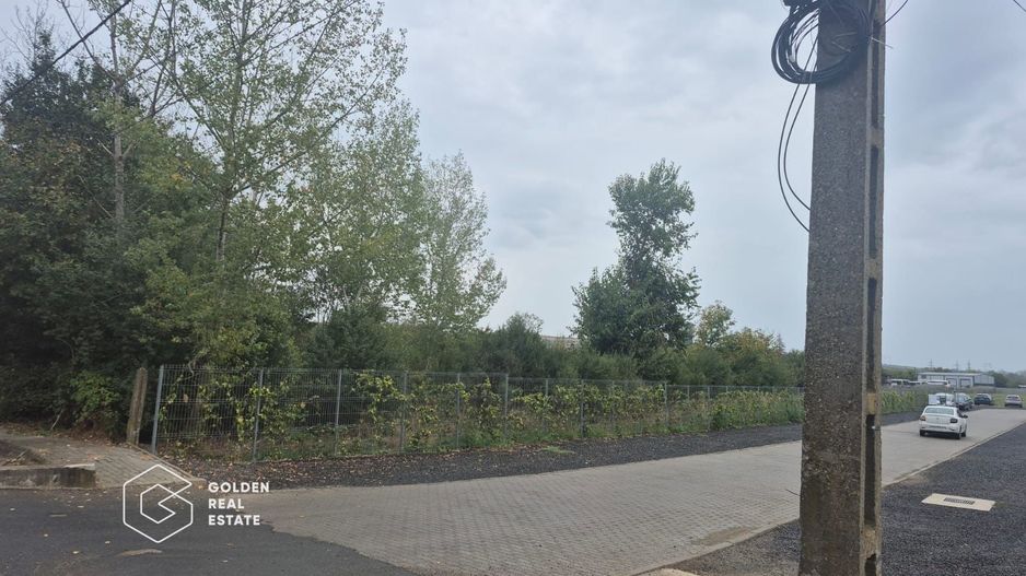 Teren intravilan, 5614 mp, Lipova - Poză 2