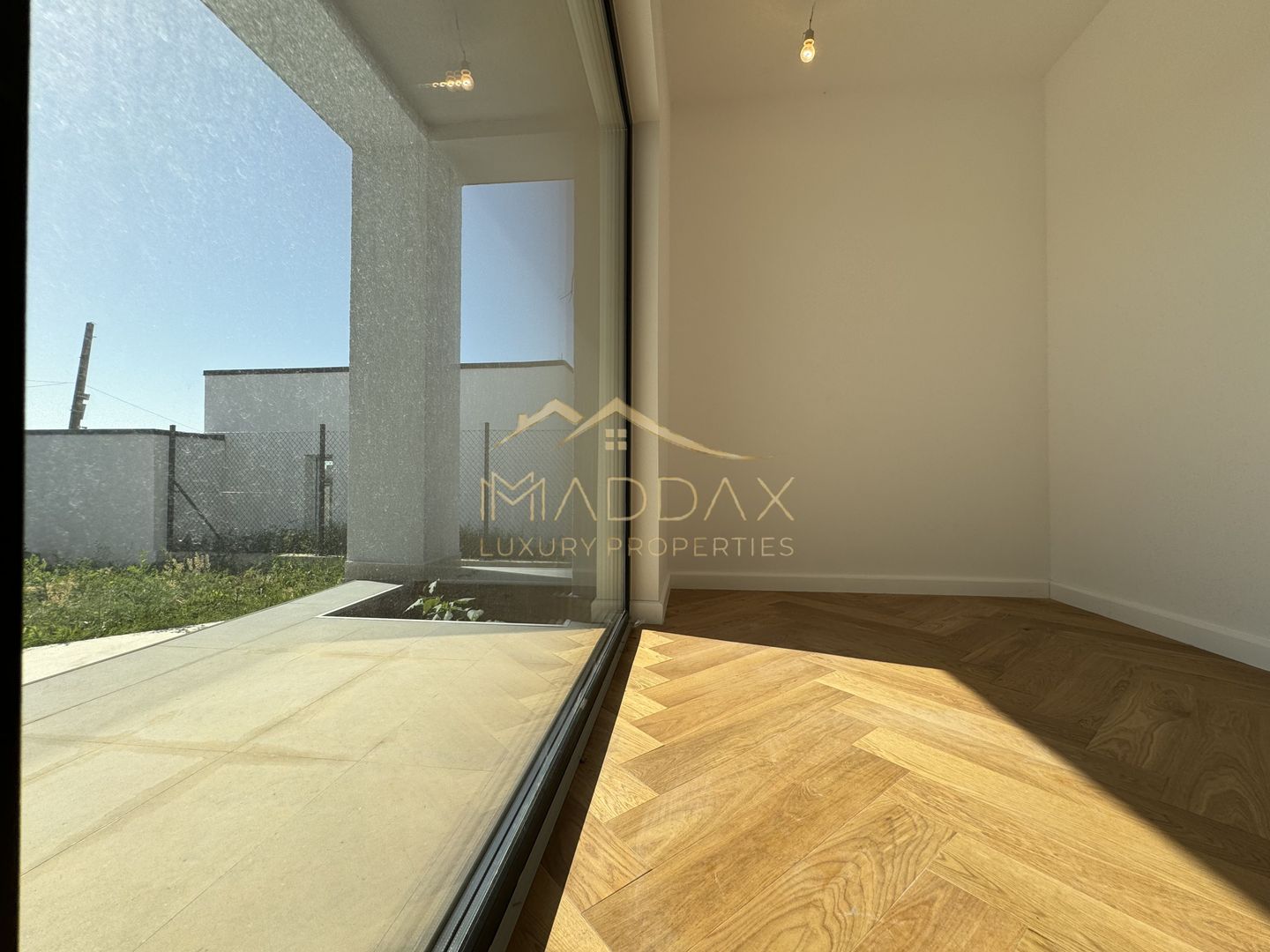 Vila LUX***Panouri fotovoltaice***Lake view//Laguna Albastra/Corbeanca - Poză 37