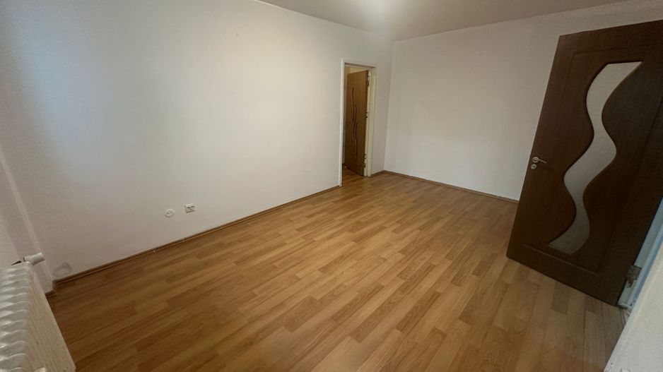 2 Camere Parter din 8 an 1982 Ideal Birou Firma Bloc Izolat Bucur Obor - Poză 8