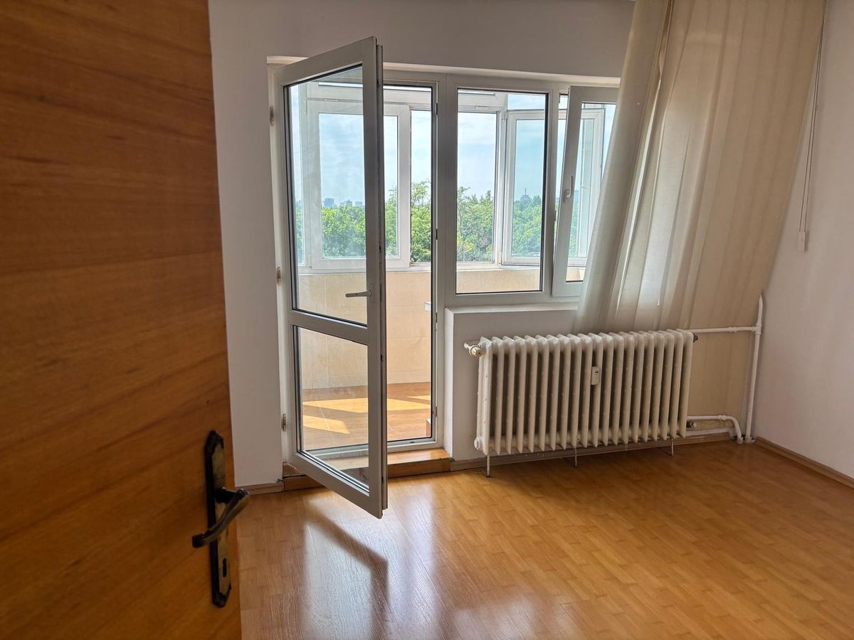 APARTAMENT LUMINOS METROU ZONA AVIATIEI - Poză 3