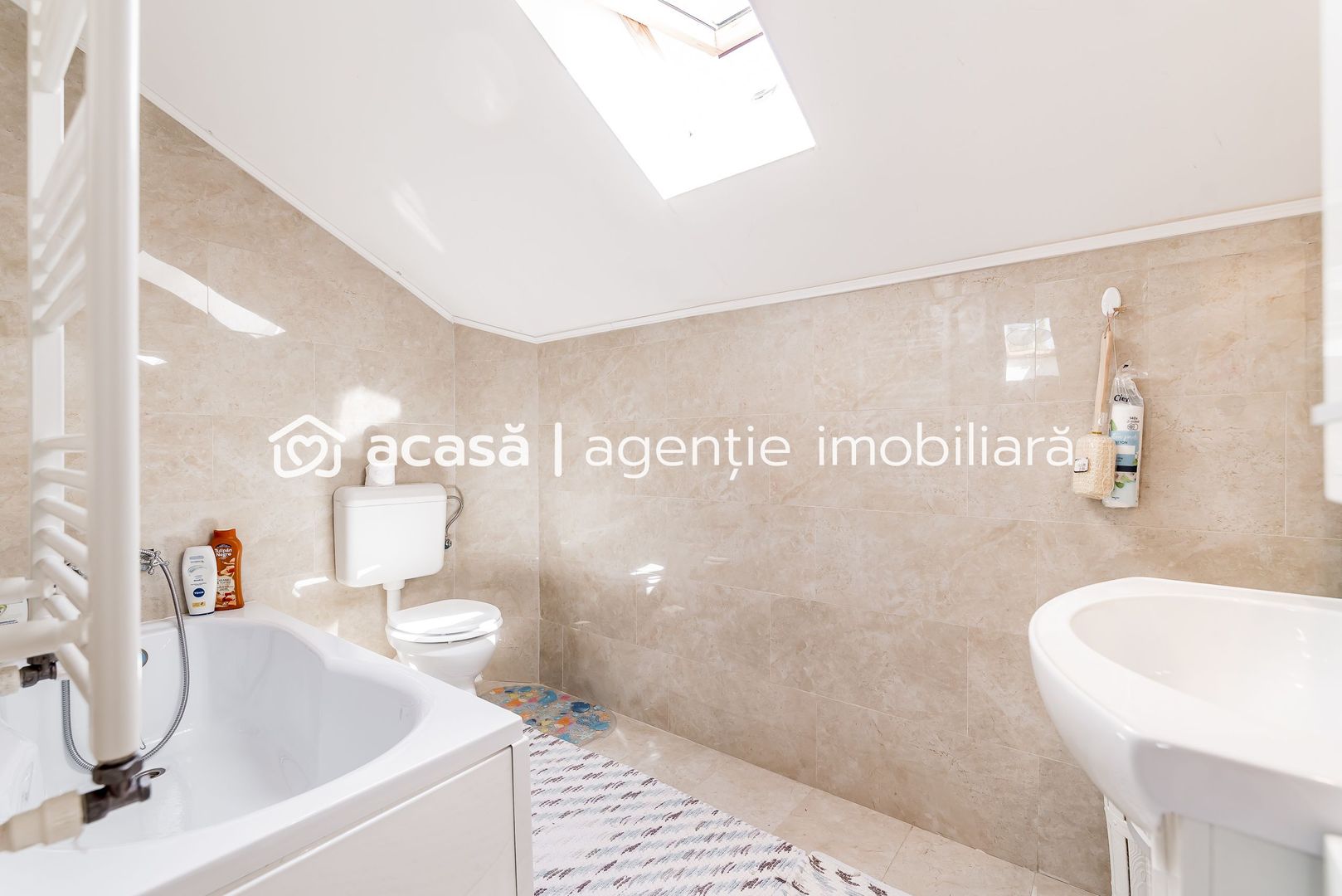 Mansardă cu 2 dormitoare și loc de parcare - 0% COMISION - Poză 5