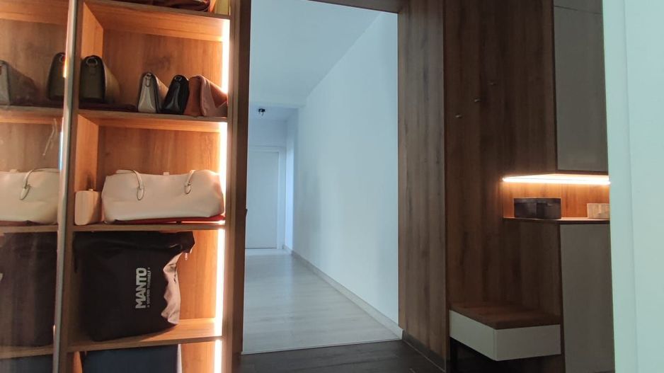 Apartament cu 3 camere, 2 bai si loc de parcare - Poză 7