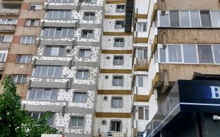 Da vanzare apartament - Poză 1