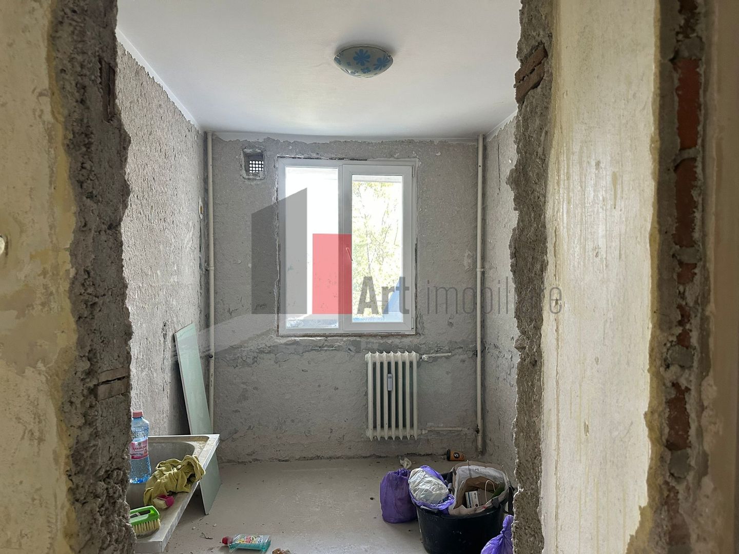 Apartament 3 camre Titan IOR de renovat - Poză 2