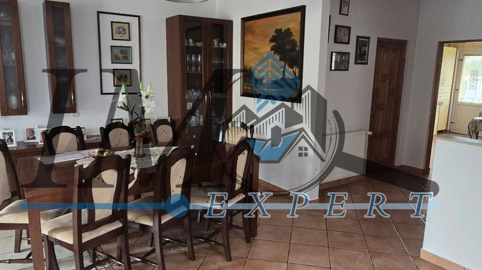 Casă de vânzare zona centrala Aiud - Poză 2