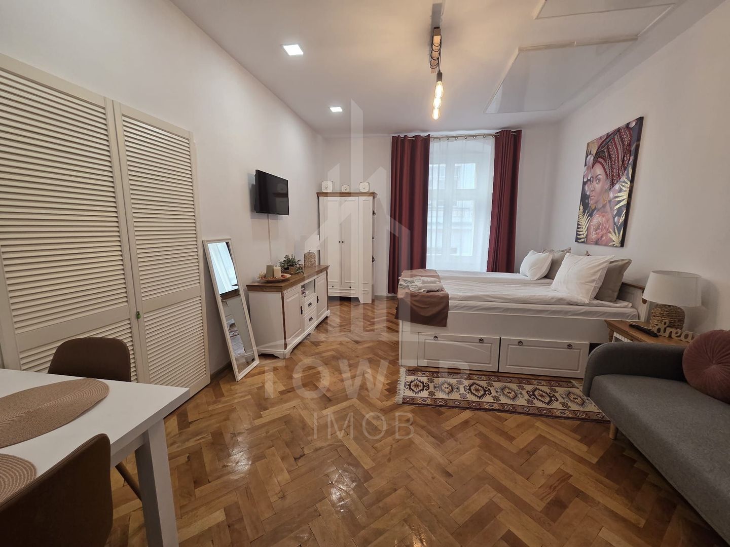 Garsonieră exclusivistă în Piața Mare cu vedere directă la Bradul de Crăciun - Poză 3