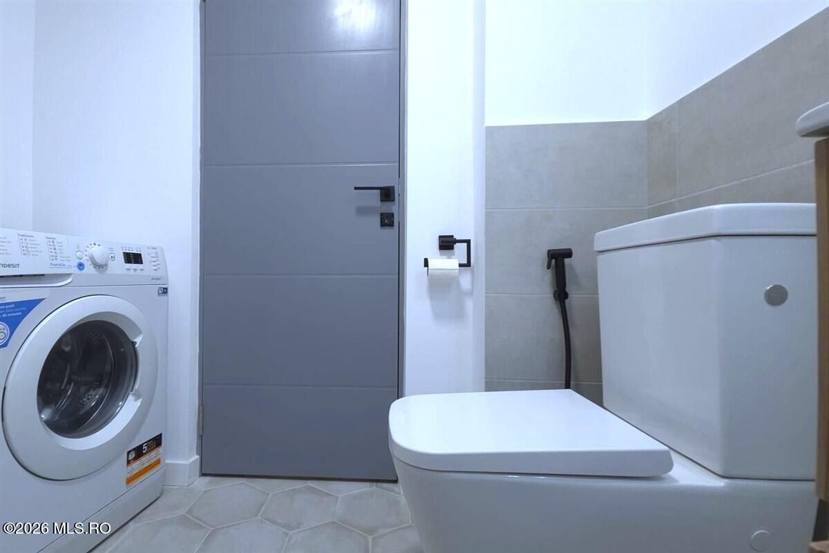 Centru - Bd Tomis 76, apartament cu 2 camere plus garsoniera separata! - Poză 21