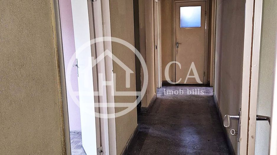 Apartament cu 4 camere de vânzare în zona Cantemir, Oradea - Poză 6