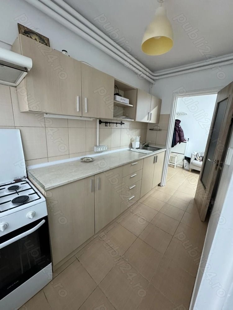 GARSONIERA - DRUMUL TABEREI, MOBILAT MODERN, BUCATARIE INCHISA - Poză 5