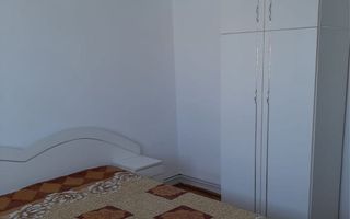 Vand apartament 2 camere - Poză 2