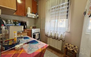 Garsoniera de Vanzare in Onesti - Zona de jos - Poză 4