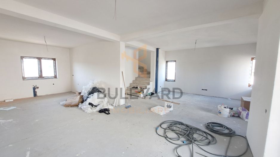 Casa tip duplex in zona Vivo Mall,  str Razoare Floresti - Poză 8