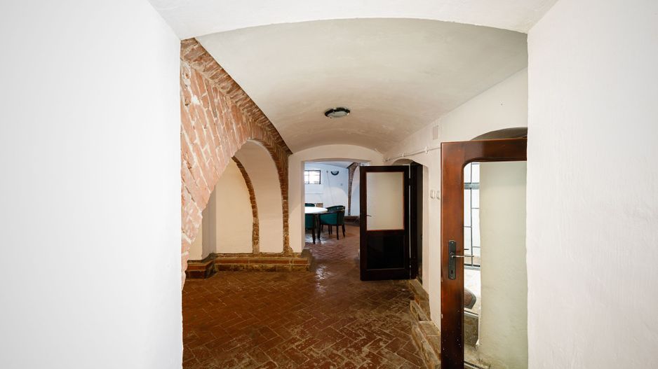 P-ta Maria | Spatiu Demisol | 97 mp | Acces parcare privata | Com. 0% - Poză 5