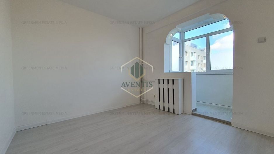 Piata Victoriei - Titulescu, vedere rasarit, decomandat, bloc reabilitat - Poză 2