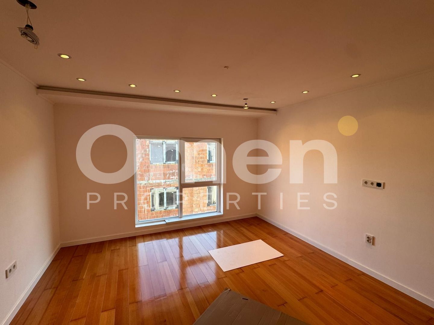 Apartament 4 camere de vânzare | zona Mărul de Aur | etaj 2 | bloc nou | - Poză 3