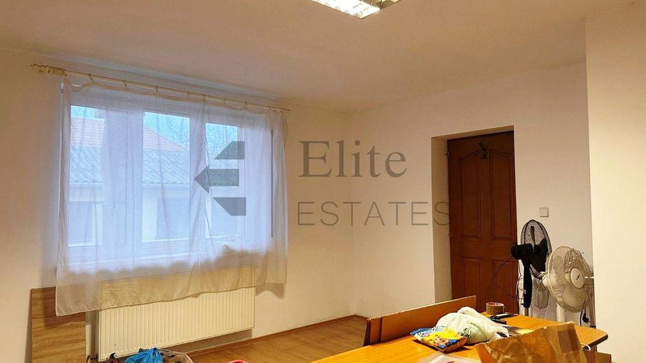 Spatiu cu 4 birouri cu teren de 3000mp - Poză 6