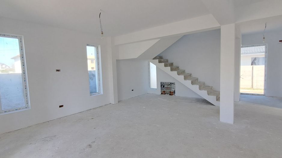 Dragomiresti Deal, casa individuala P+1+M, utilitati, stb la 700 metri - Poză 3