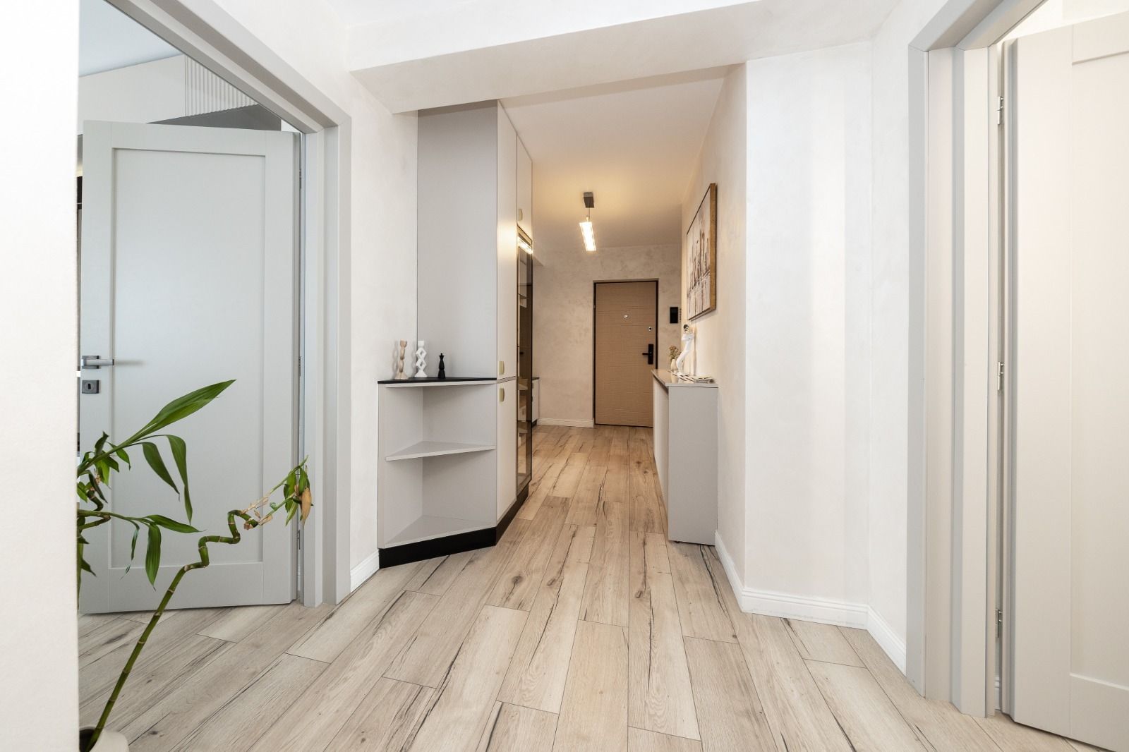 Penthouse superb, 3 camere+parcare subterana ,203 mp-Coresi - Poză 7