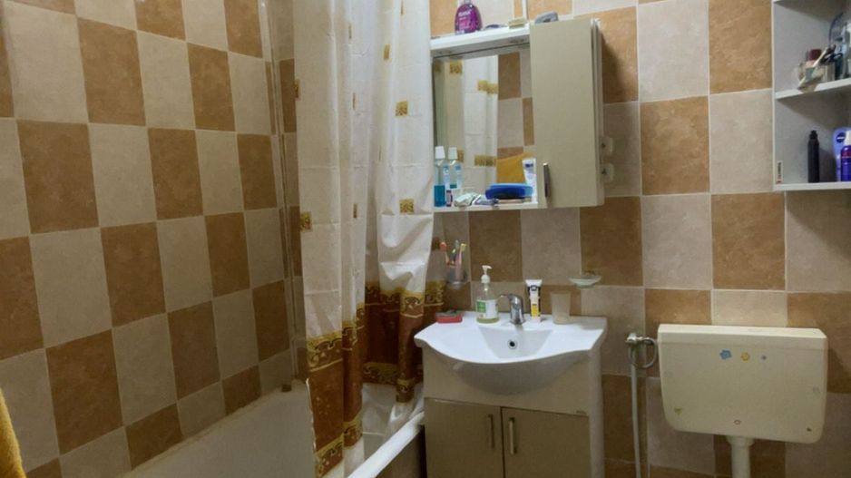 Apartament cu 3  camere de vanzare in Blaj - Poză 8