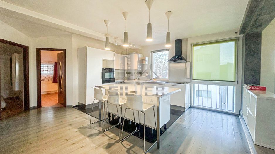 Apartament cu 3 camere de vânzare în Manastur, Cluj-Napoca - Poză 1