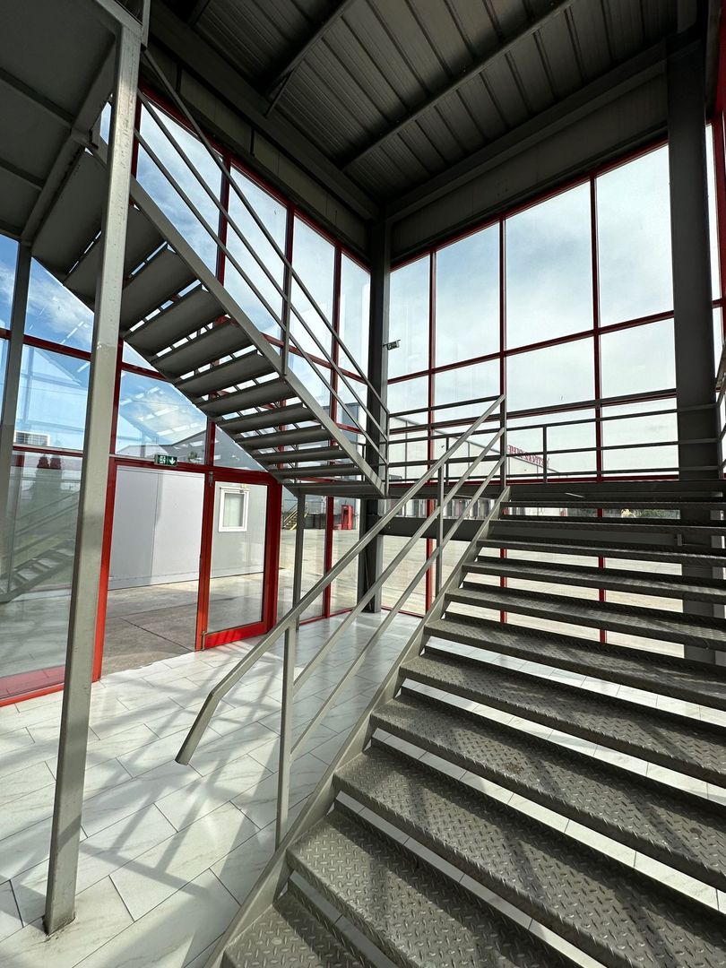 Hala pentru producție + birouri   10.000 mp - Poză 6