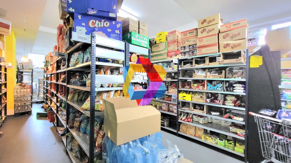 Spațiu comercial cu terasă - 350 mp - Poză 2