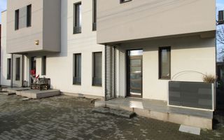 Casa Giroc, 4 camere, 2 bai, curte interioara. - Poză 26