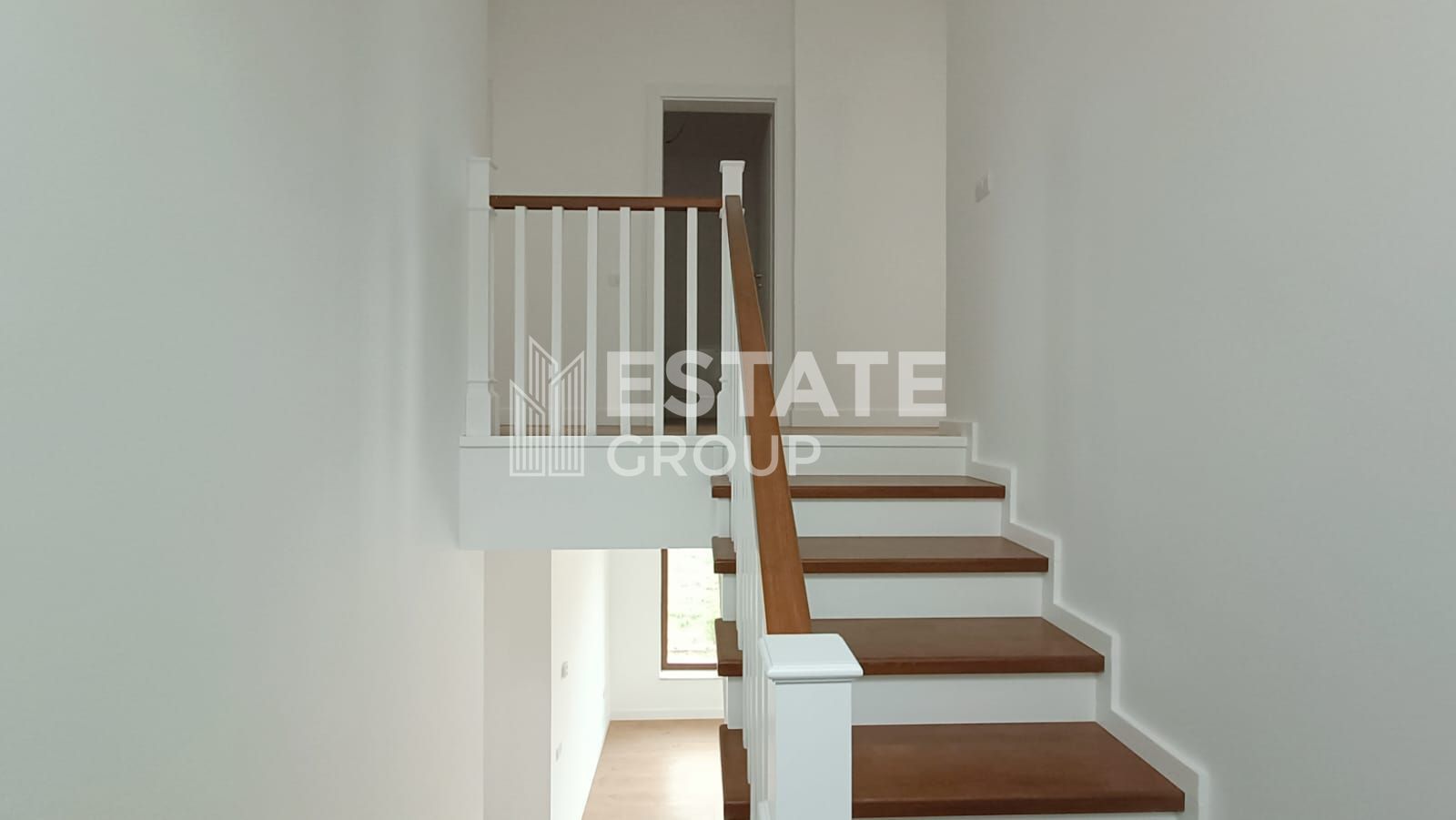 Duplex cu 5 camere in Dumbravita - Poză 3