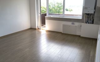 Apartament tip studio in Sanpetru cu loc de parcare - Poză 3