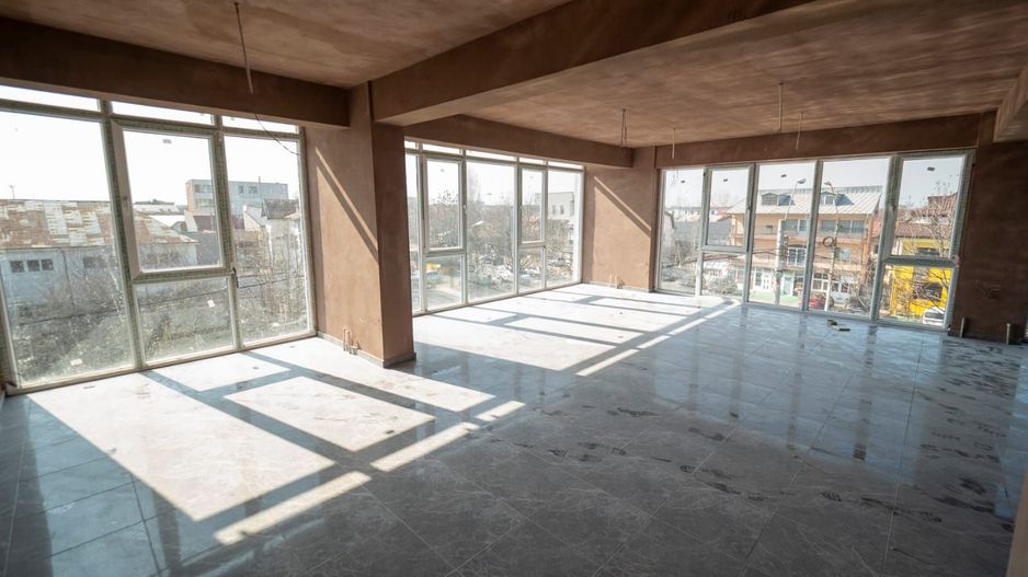 Inchiriere spatiu comercial Voluntari | 420 mp | 6 locuri de parcare - Poză 4